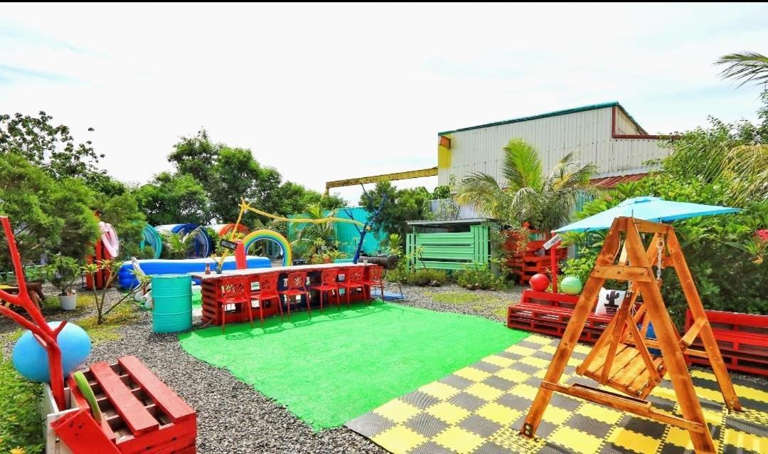 Heng-ch'un Pipe-House 墾丁ホステル エクステリア 写真